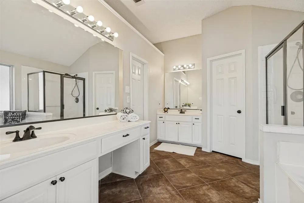 817 Aylesbury Drive Allen, TX 75002