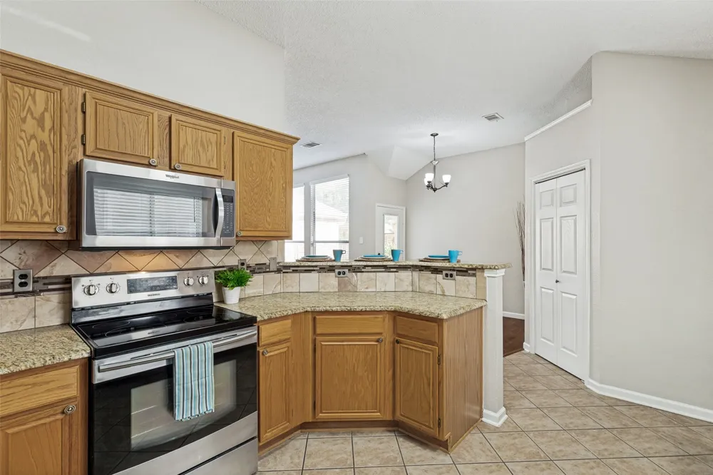 817 Aylesbury Drive Allen, TX 75002
