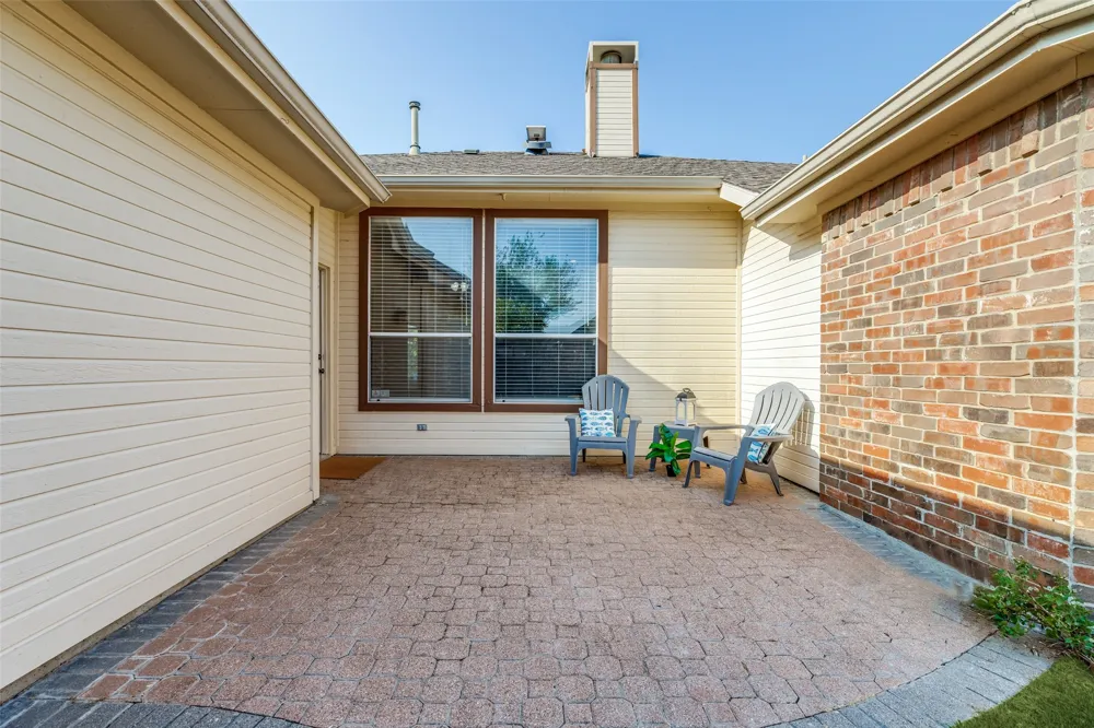 817 Aylesbury Drive Allen, TX 75002