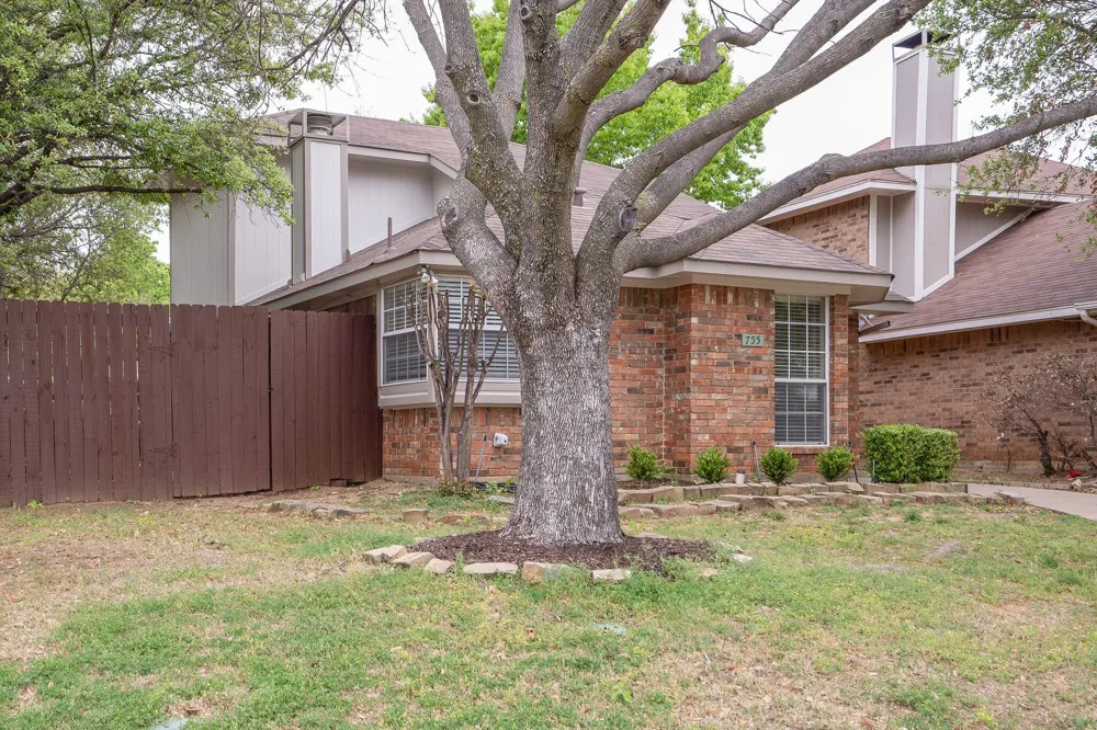 755 Burr Oak Drive Lewisville, TX 75067