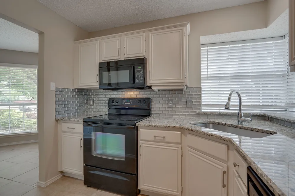 755 Burr Oak Drive Lewisville, TX 75067