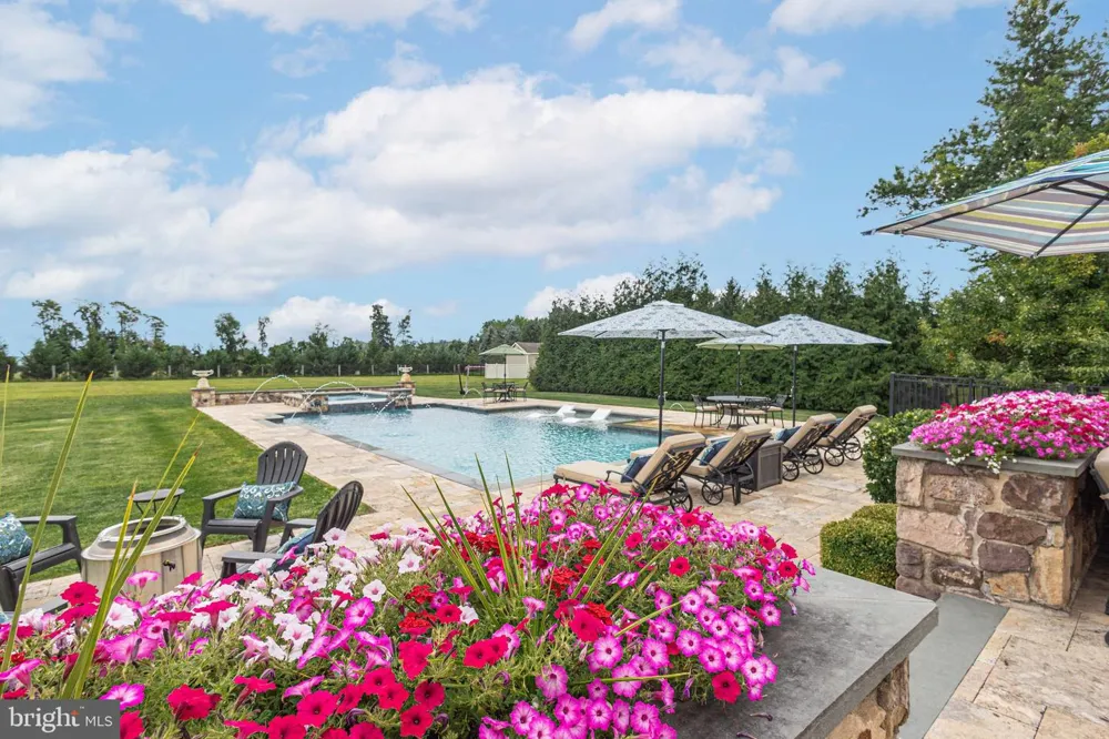 1349 WRIGHTSTOWN ROAD Newtown, PA 18940
