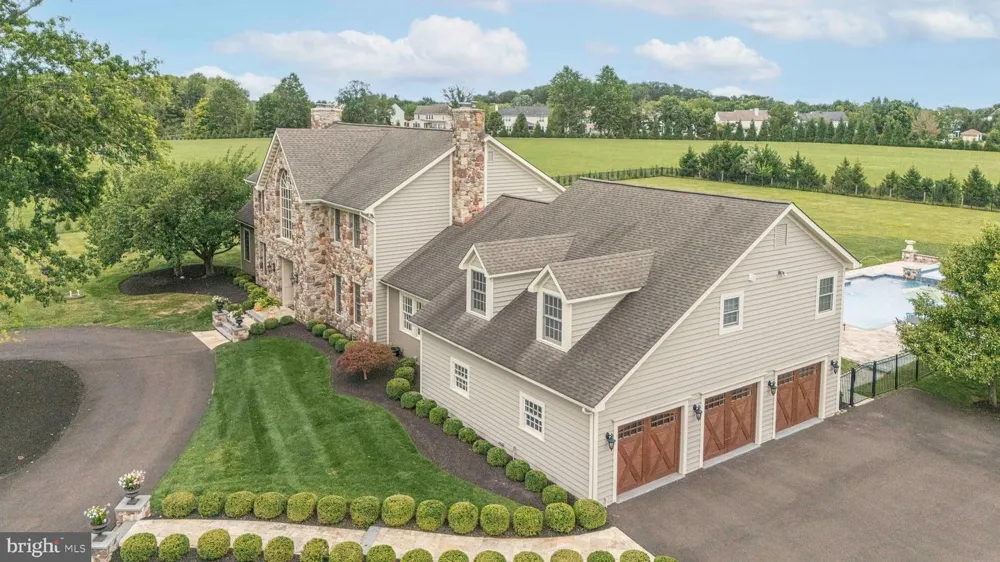 1349 WRIGHTSTOWN ROAD Newtown, PA 18940