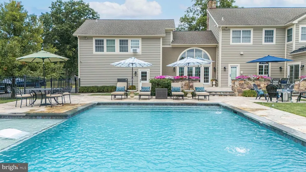 1349 WRIGHTSTOWN ROAD Newtown, PA 18940