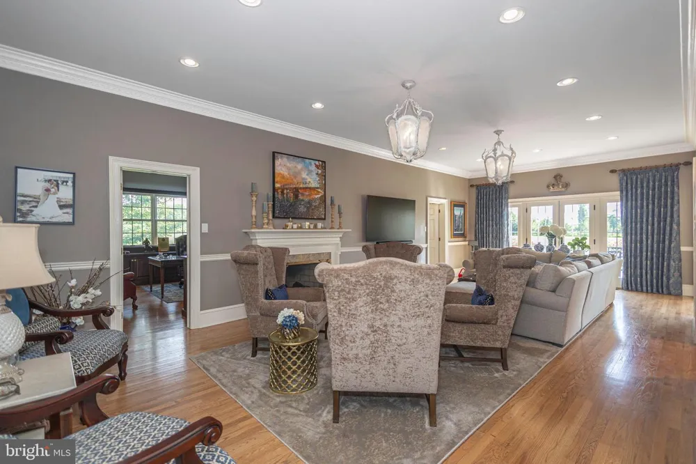 1349 WRIGHTSTOWN ROAD Newtown, PA 18940