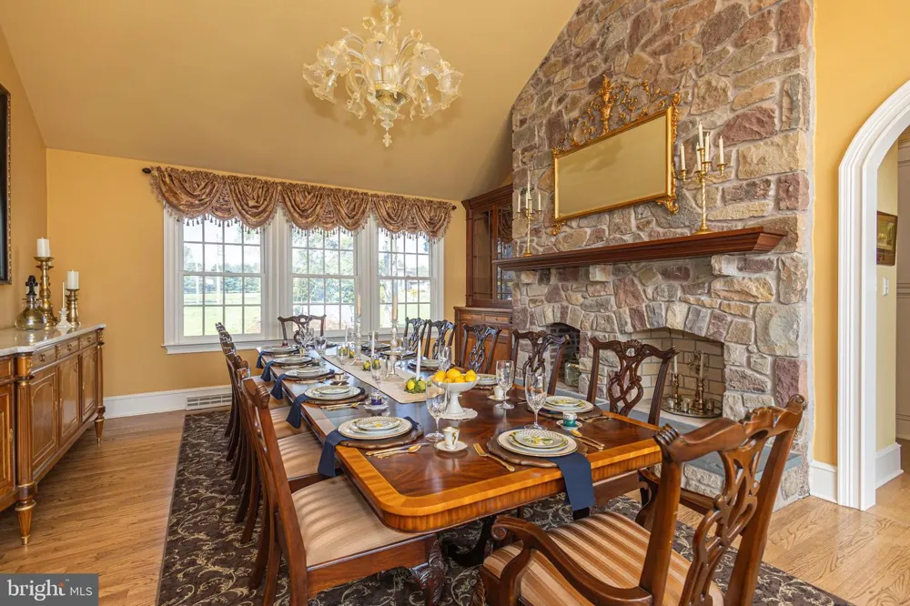 1349 WRIGHTSTOWN ROAD Newtown, PA 18940
