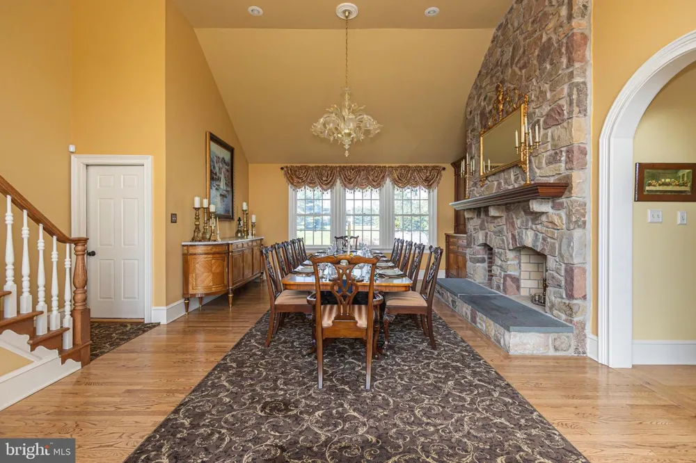 1349 WRIGHTSTOWN ROAD Newtown, PA 18940