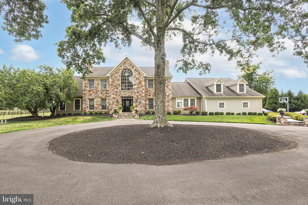 1349 WRIGHTSTOWN ROAD Newtown, PA 18940
