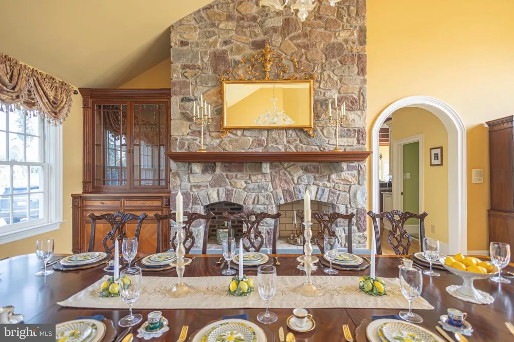 1349 WRIGHTSTOWN ROAD Newtown, PA 18940