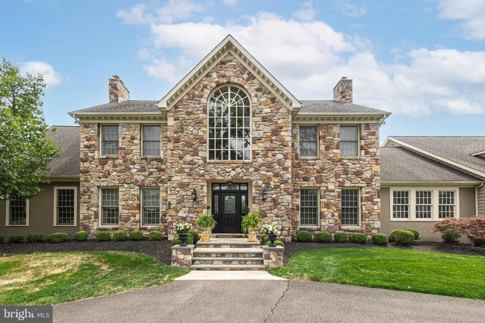 1349 WRIGHTSTOWN ROAD Newtown, PA 18940