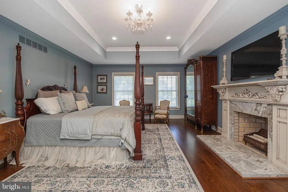 1349 WRIGHTSTOWN ROAD Newtown, PA 18940
