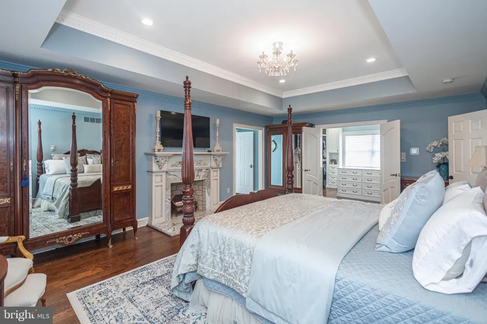 1349 WRIGHTSTOWN ROAD Newtown, PA 18940
