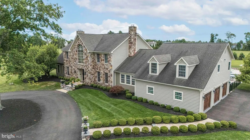1349 WRIGHTSTOWN ROAD Newtown, PA 18940