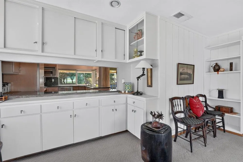 25 Brook Court Watsonville, CA 95076