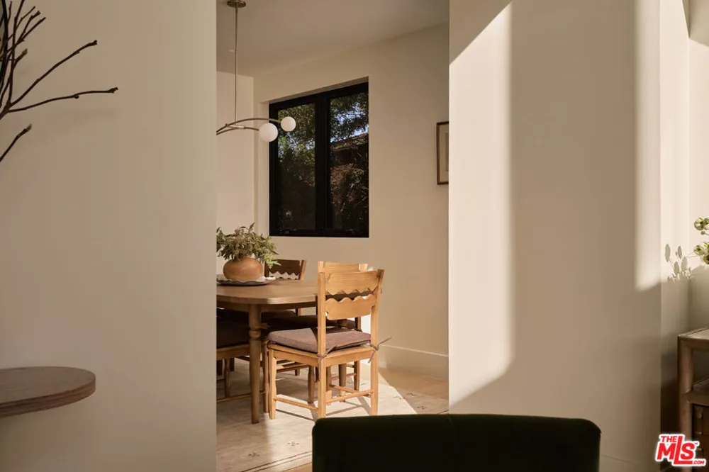 621 Frontenac Avenue Los Angeles, CA 90065