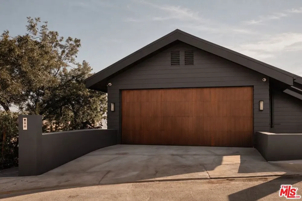 621 Frontenac Avenue Los Angeles, CA 90065
