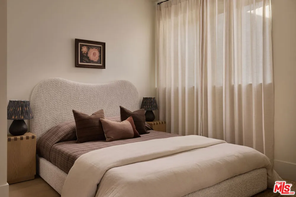 621 Frontenac Avenue Los Angeles, CA 90065