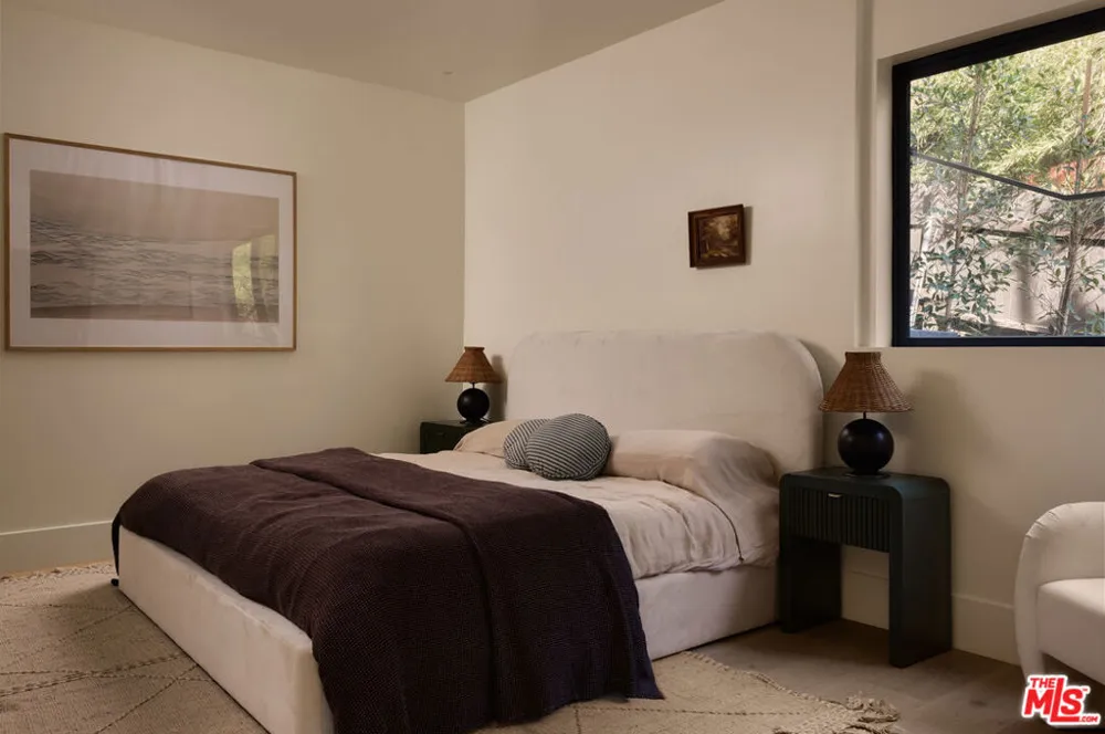621 Frontenac Avenue Los Angeles, CA 90065