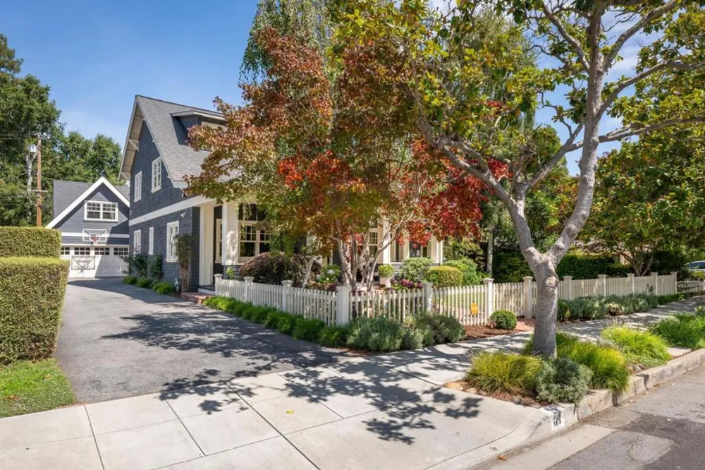 61 MYRTLE STREET Redwood City, CA 94062