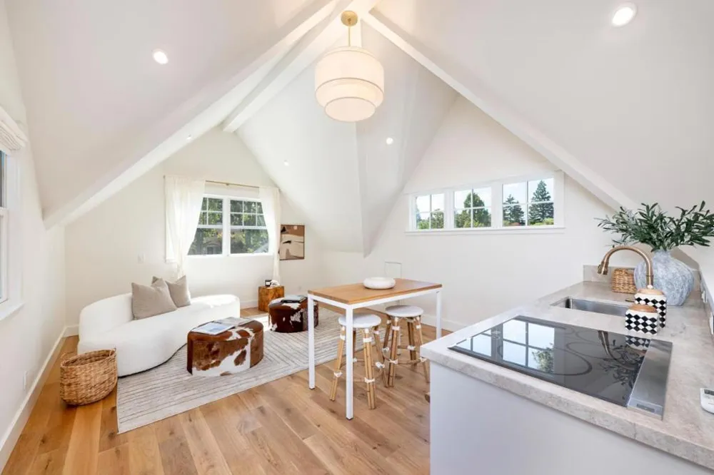 61 MYRTLE STREET Redwood City, CA 94062