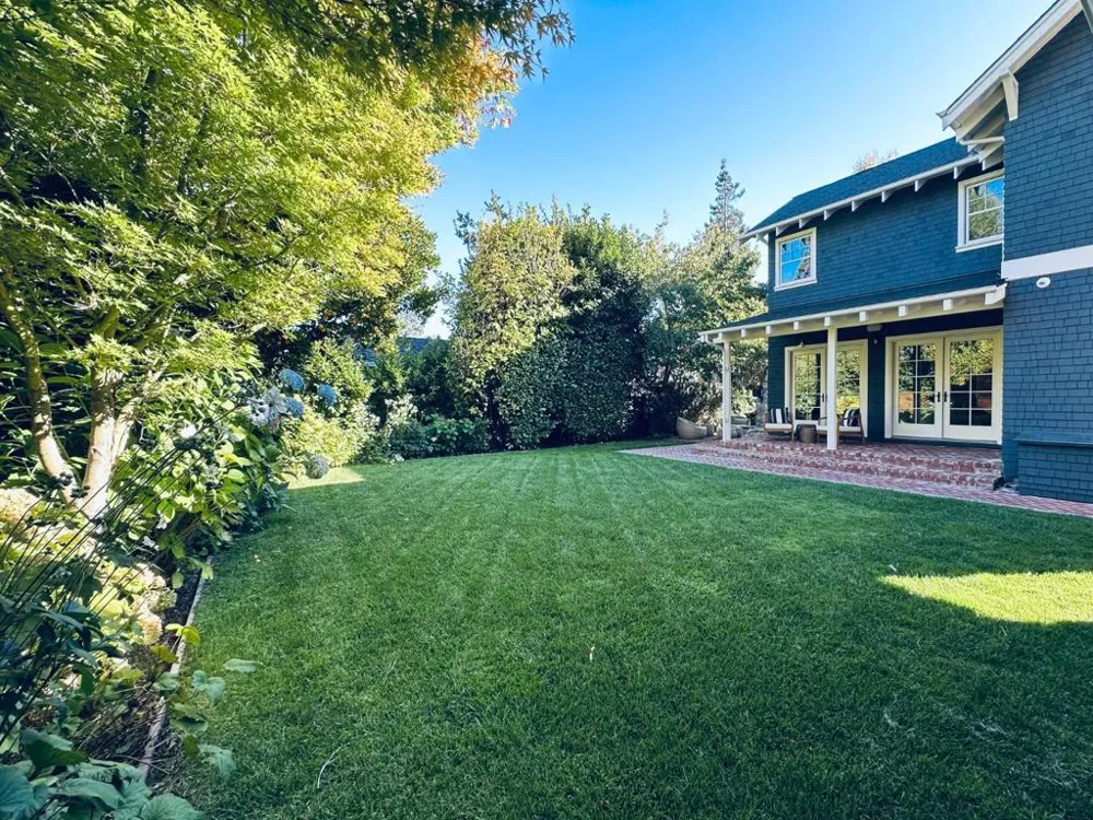 61 MYRTLE STREET Redwood City, CA 94062