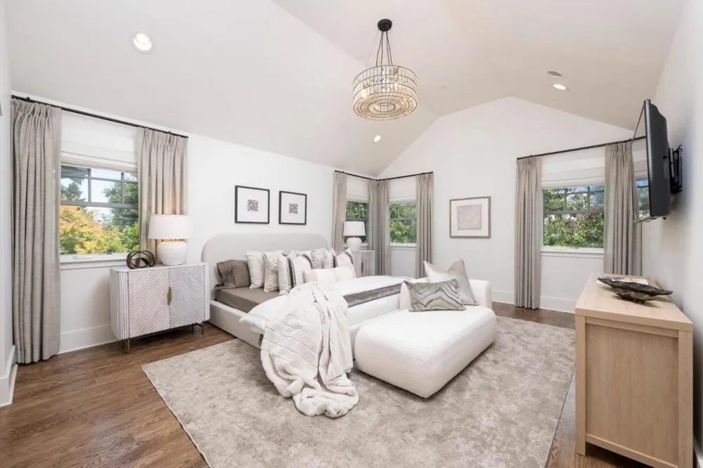 61 MYRTLE STREET Redwood City, CA 94062
