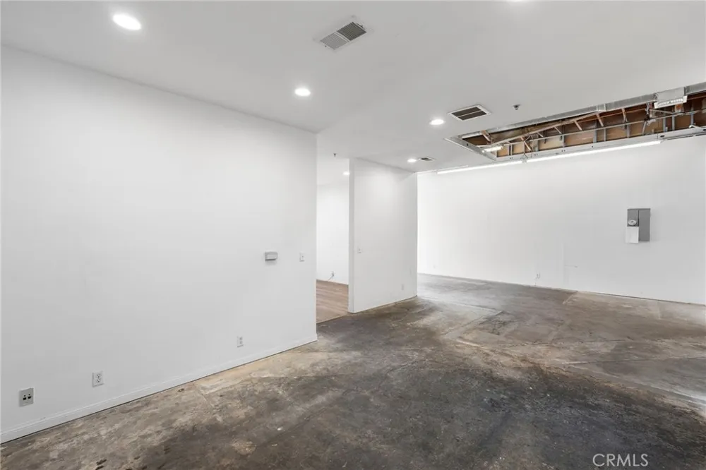 129 S 8th La Puente, CA 91746