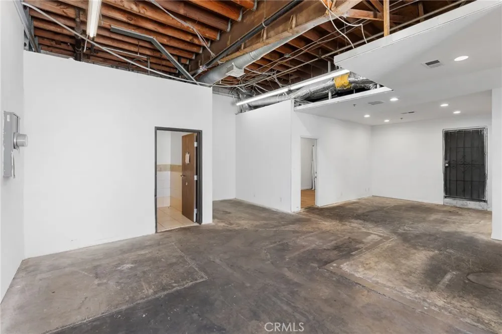 129 S 8th La Puente, CA 91746