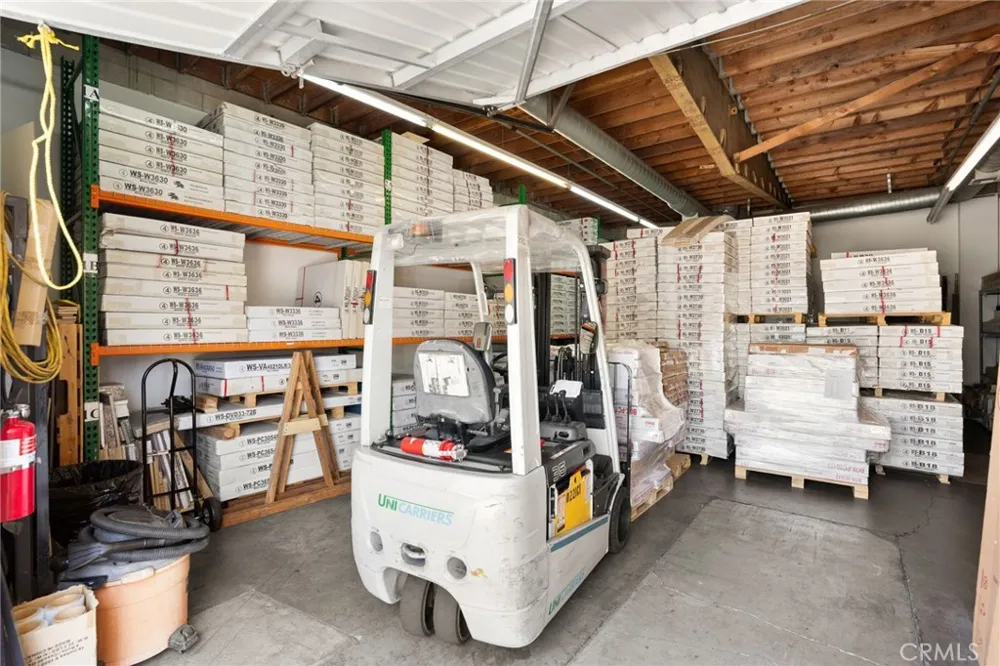 129 S 8th La Puente, CA 91746