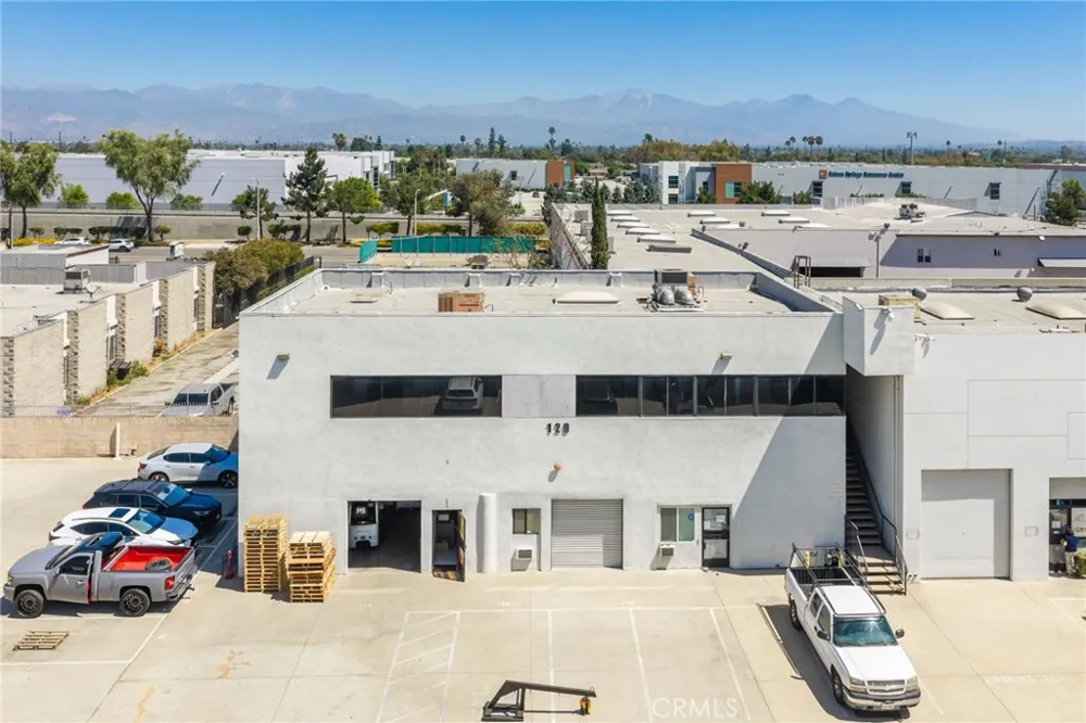 129 S 8th La Puente, CA 91746