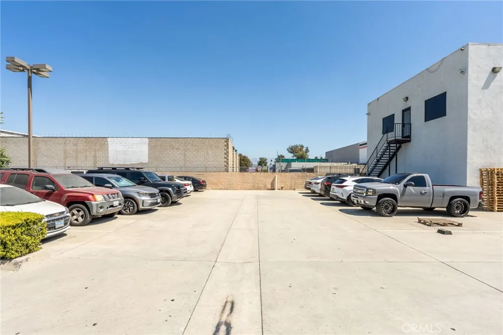 129 S 8th La Puente, CA 91746