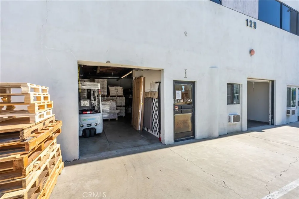 129 S 8th La Puente, CA 91746