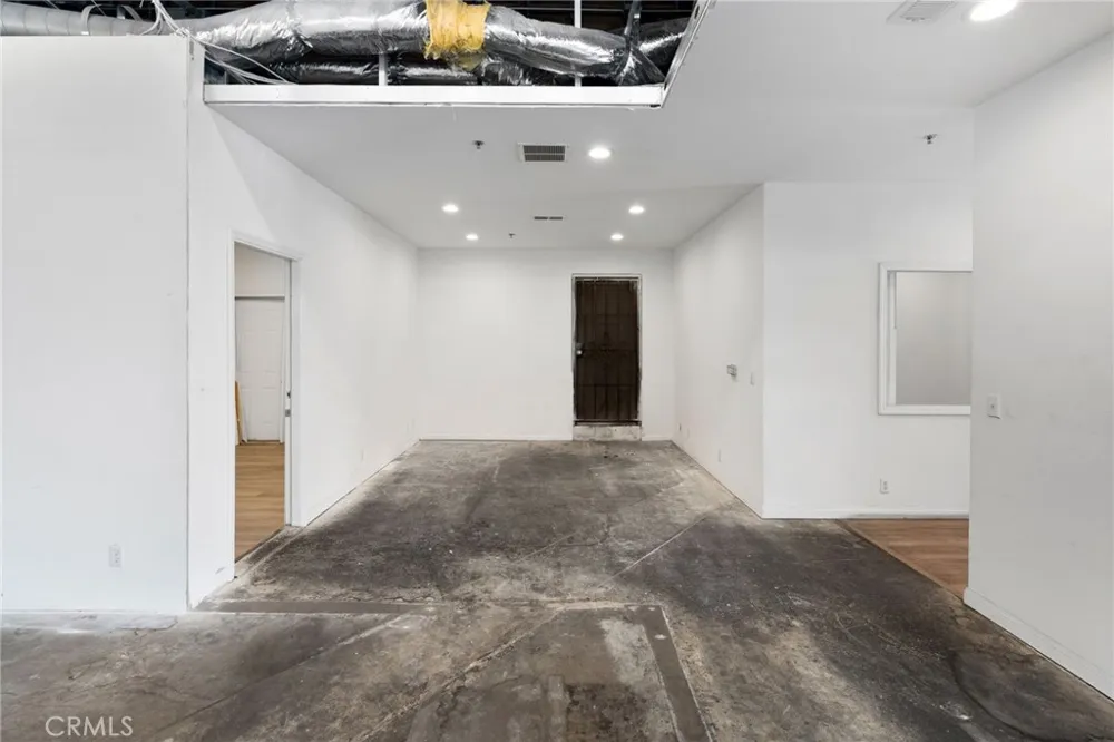 129 S 8th La Puente, CA 91746