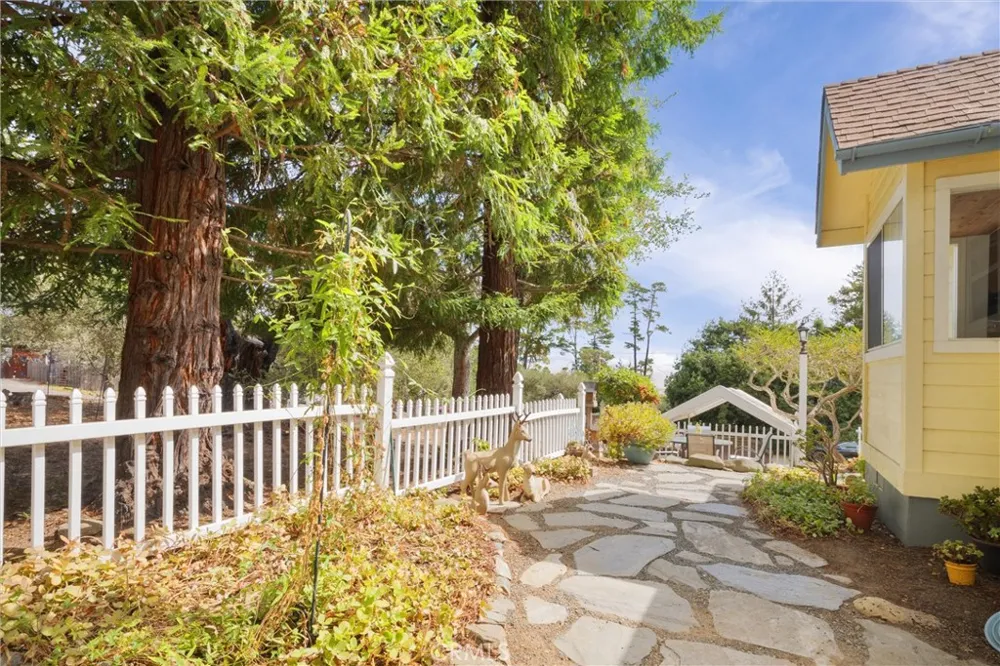 1475 Spencer Street Cambria, CA 93428
