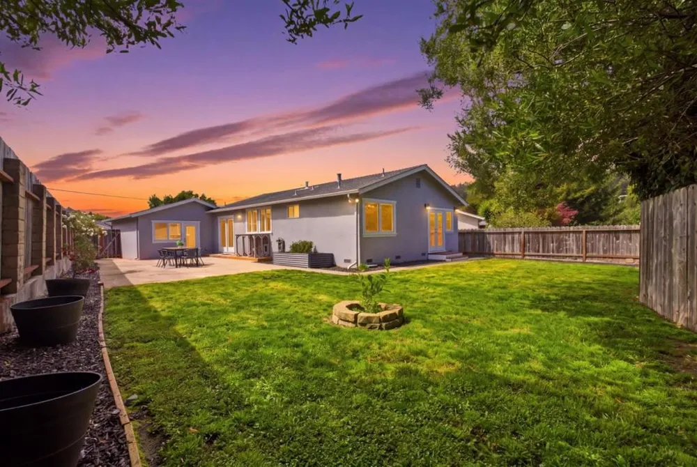 1239 Galvez Drive Pacifica, CA 94044