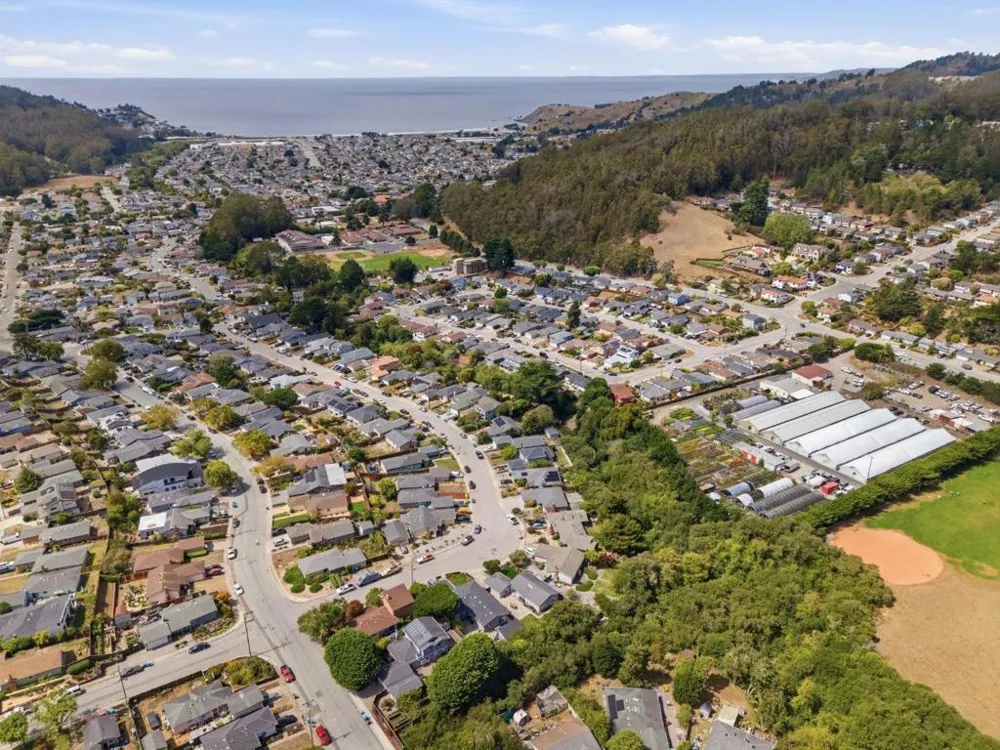 1239 Galvez Drive Pacifica, CA 94044