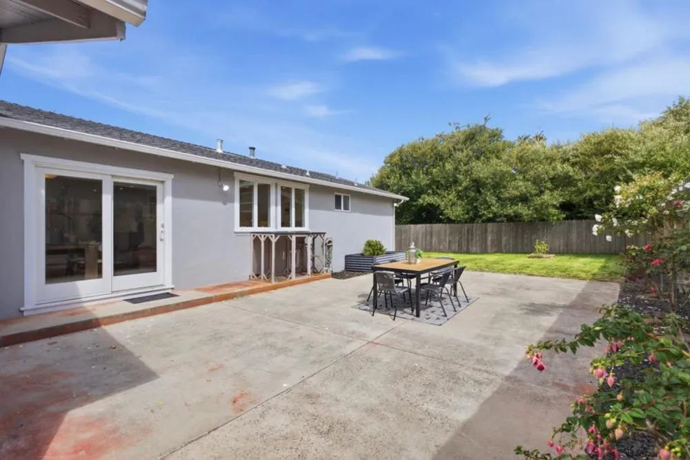 1239 Galvez Drive Pacifica, CA 94044