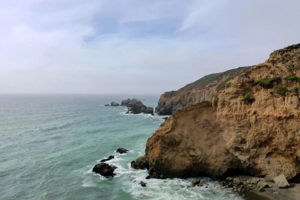 1239 Galvez Drive Pacifica, CA 94044