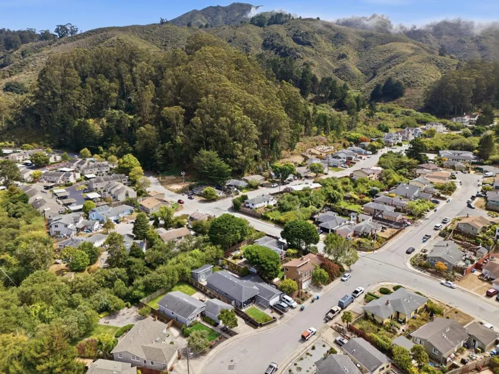 1239 Galvez Drive Pacifica, CA 94044