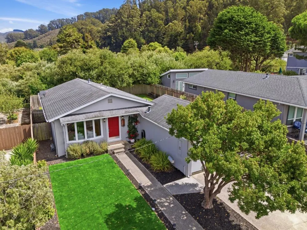 1239 Galvez Drive Pacifica, CA 94044