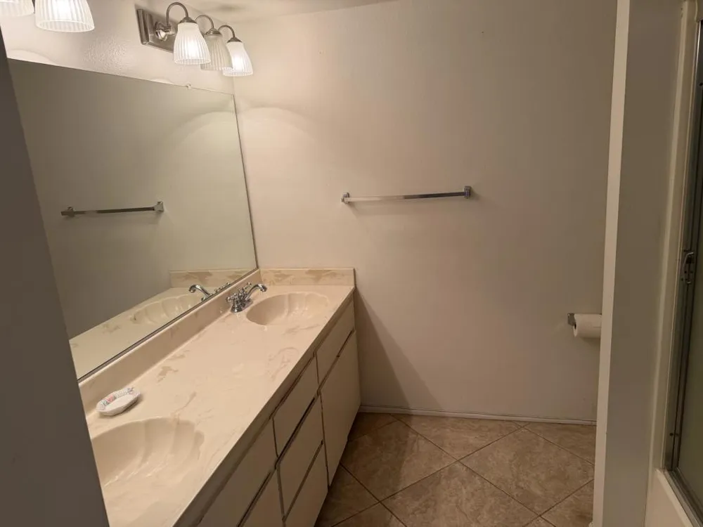 54 Lakeview Circle Cathedral City, CA 92234