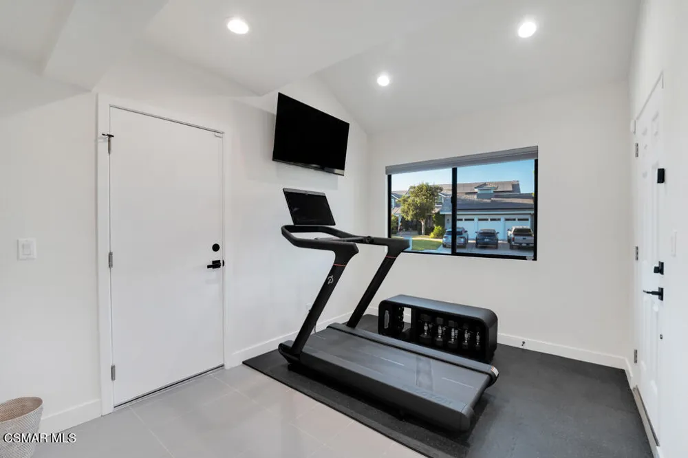 32026 Canterhill Place Westlake Village, CA 91361