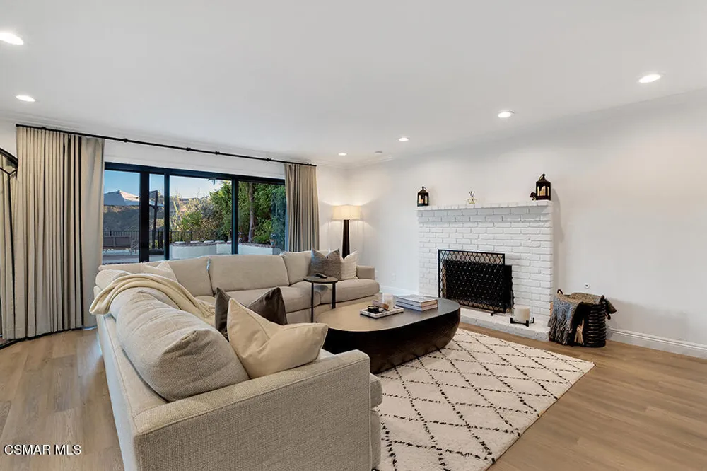 32026 Canterhill Place Westlake Village, CA 91361