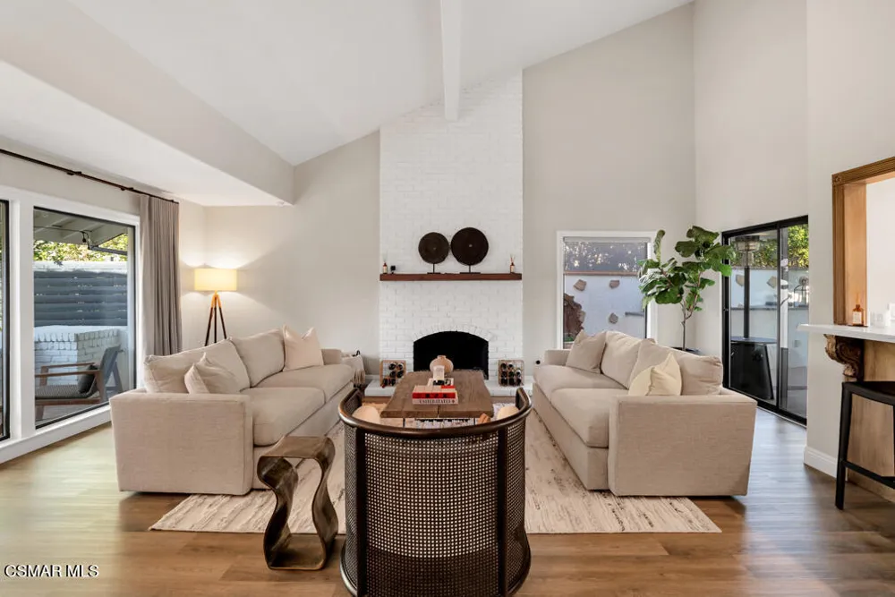 32026 Canterhill Place Westlake Village, CA 91361