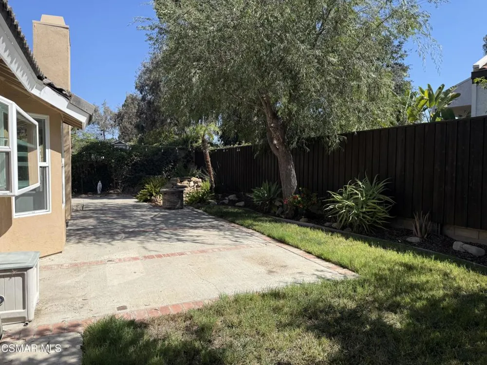 3622 Cambria Street Thousand Oaks, CA 91360