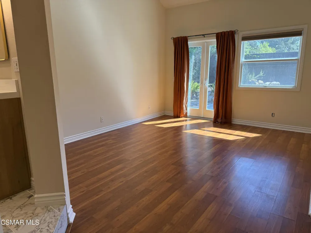 3622 Cambria Street Thousand Oaks, CA 91360