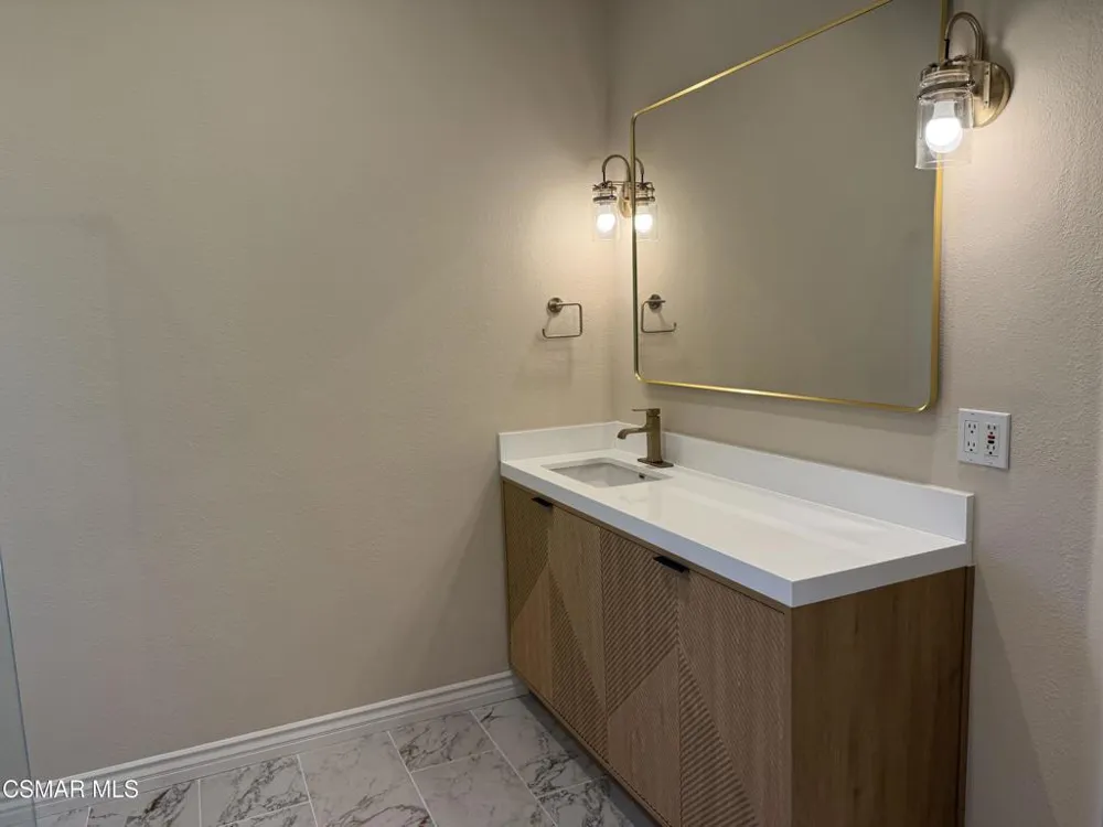 3622 Cambria Street Thousand Oaks, CA 91360