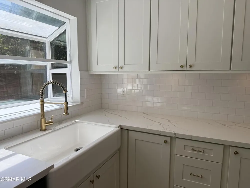 3622 Cambria Street Thousand Oaks, CA 91360