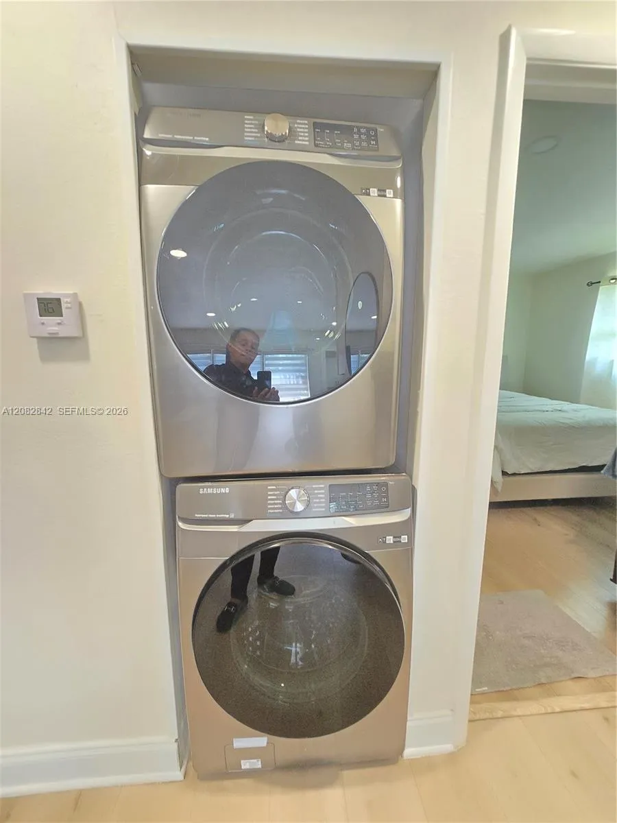 203 NE 2nd Ave #203 Dania Beach, FL 33004