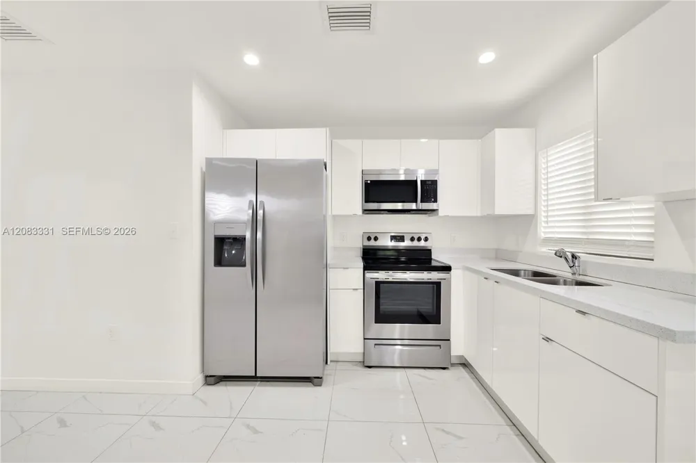 5220 NW 24th Ave #5220 Miami, FL 33142